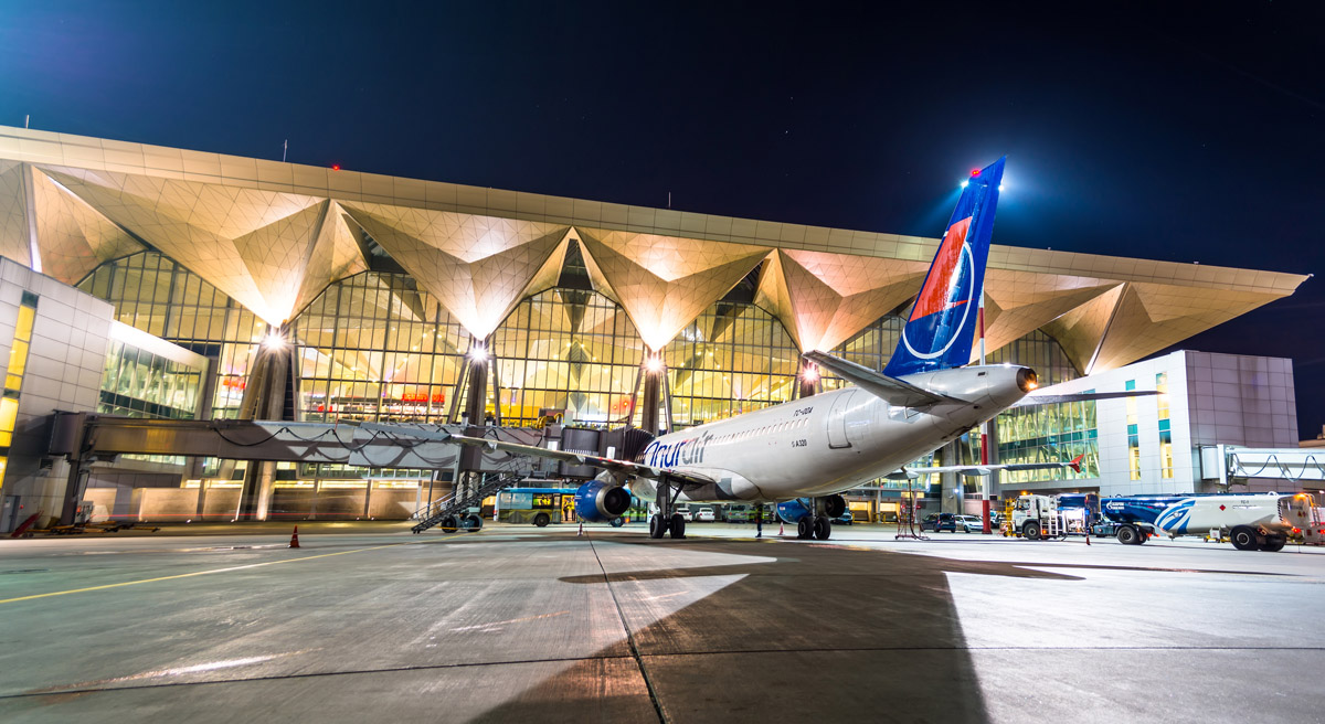 Onur Air Airbus A321. First flight, meeting Russia, Saint-Petersburg. Pulkovo airport, 27 April 2018.